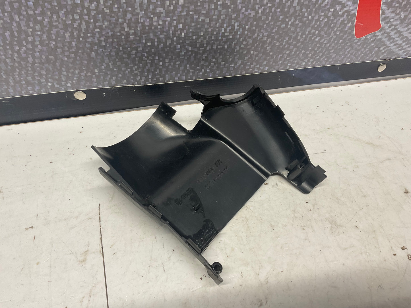 Steering Column cover 811953515 Black  B2