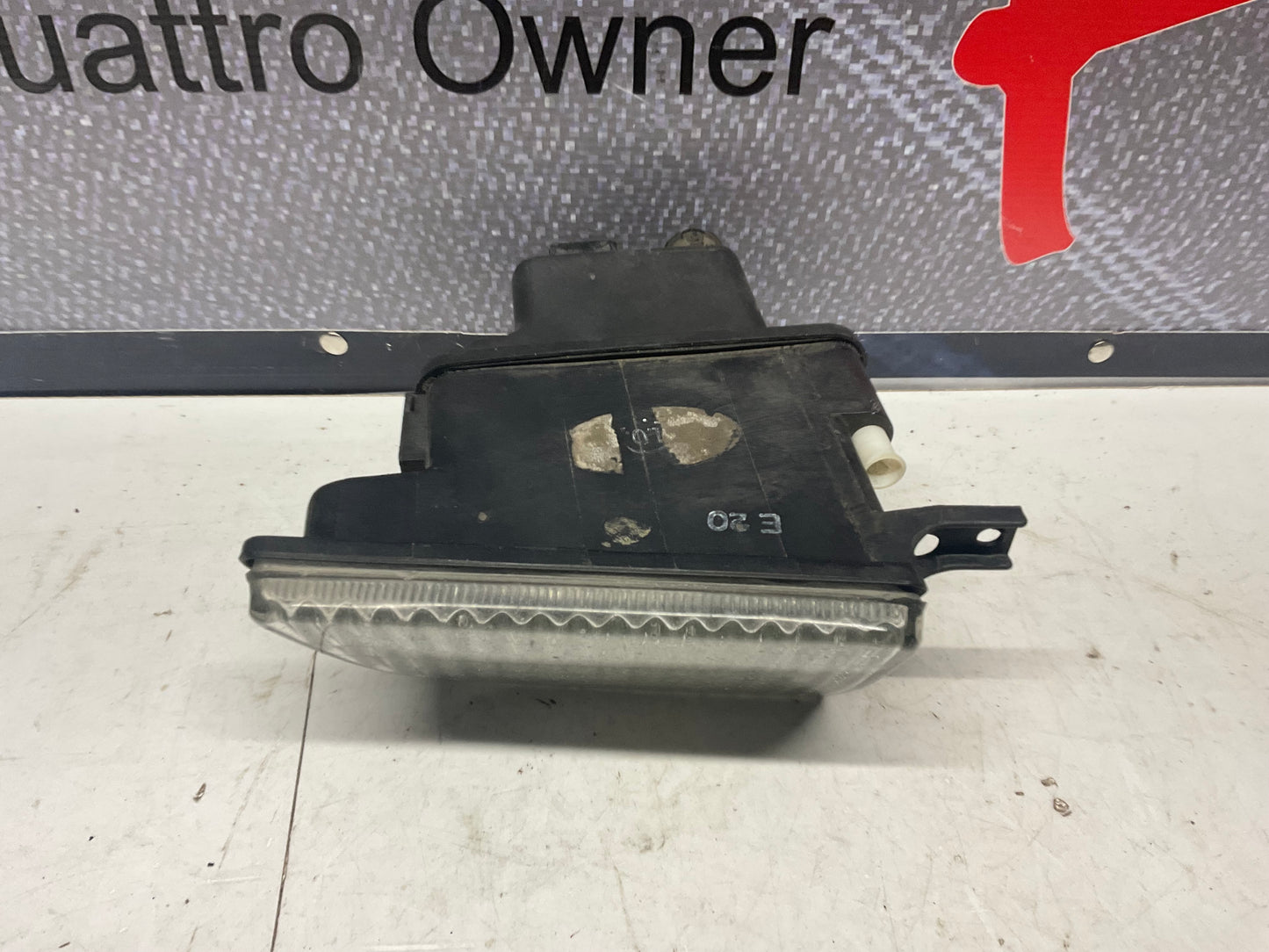 Passenger Fog Light Right 893941700B  B3