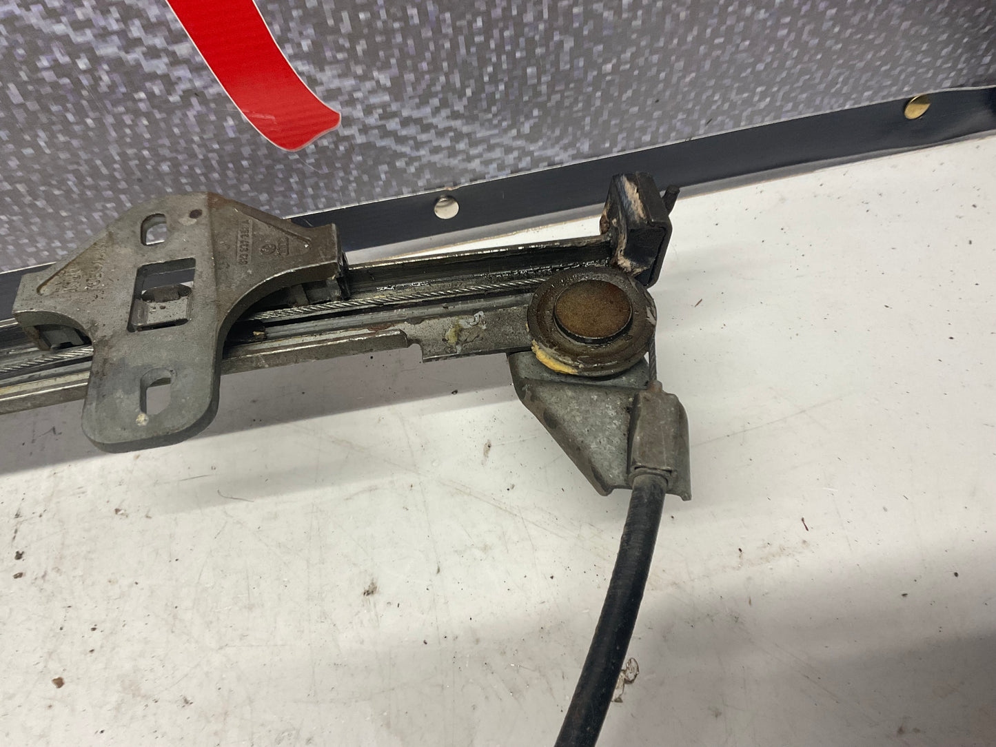 Driver Front Power Window Regulator Left  813837397A B2