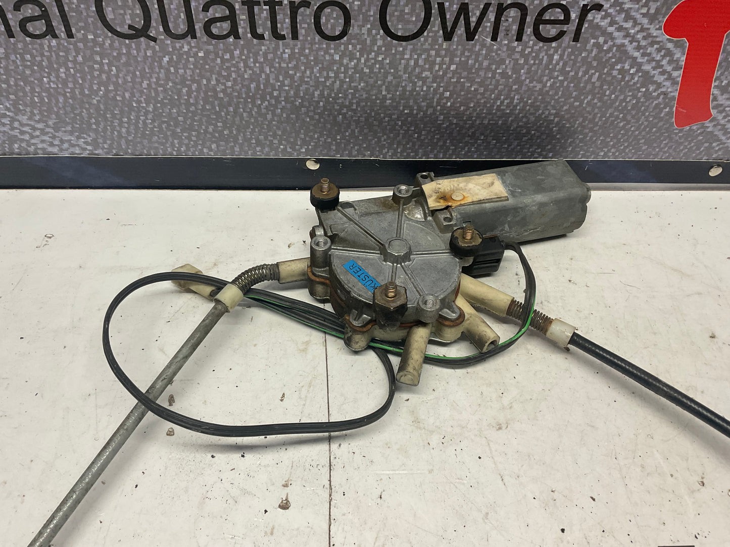 Driver Front Power Window Regulator Left  813837397A B2