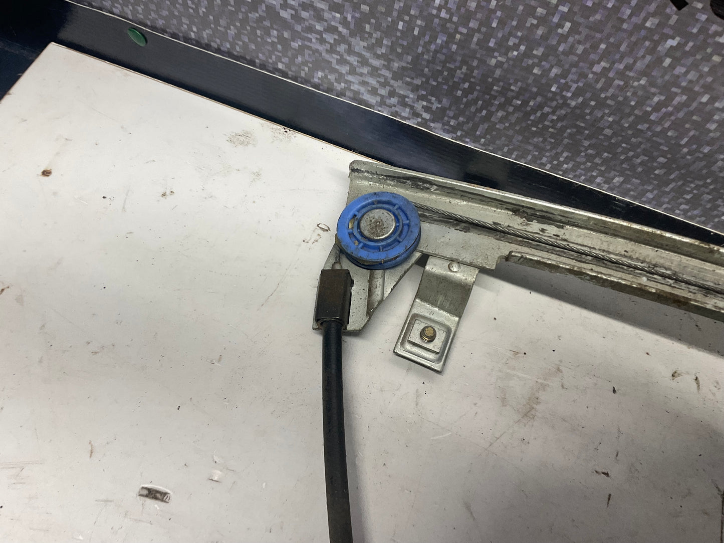 Driver Window Regulator Left  855837397A  B2  URQ