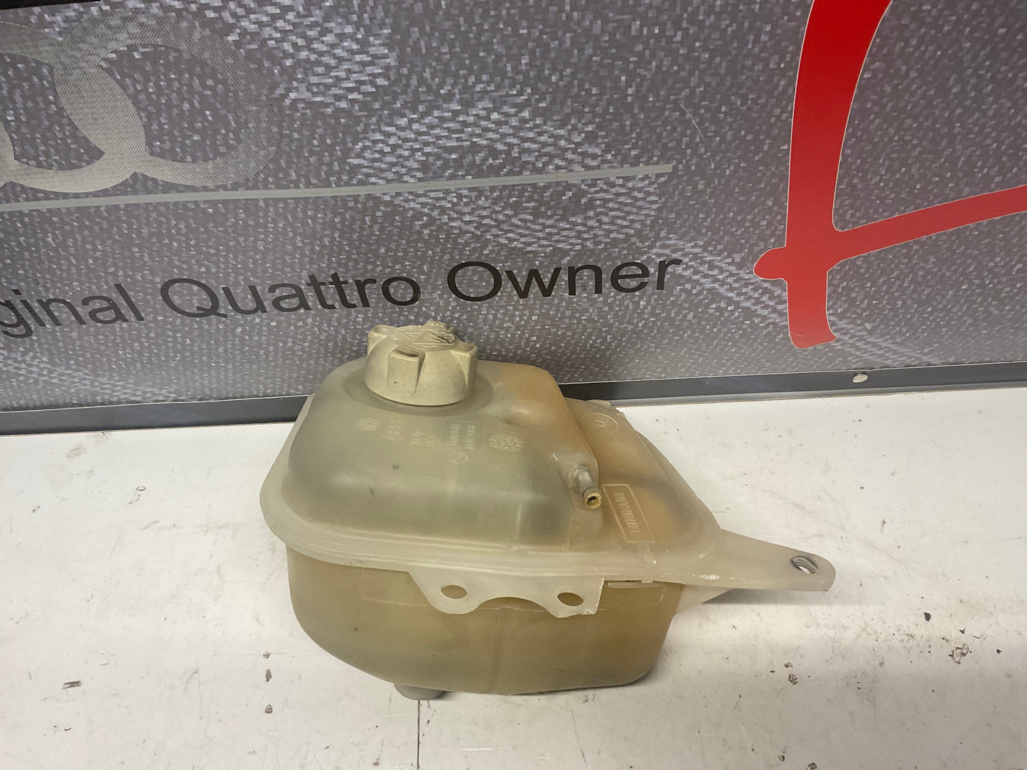 Expansion/ Coolant Tank Reservoir  8A0121407 B3