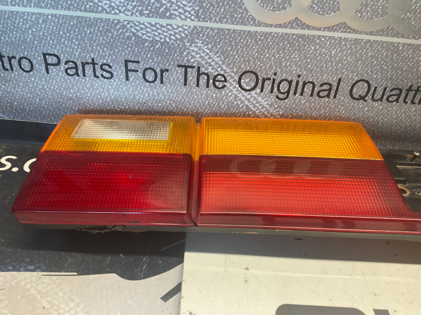 Trunk Center Tail Light Section 811945695C Hella  B2