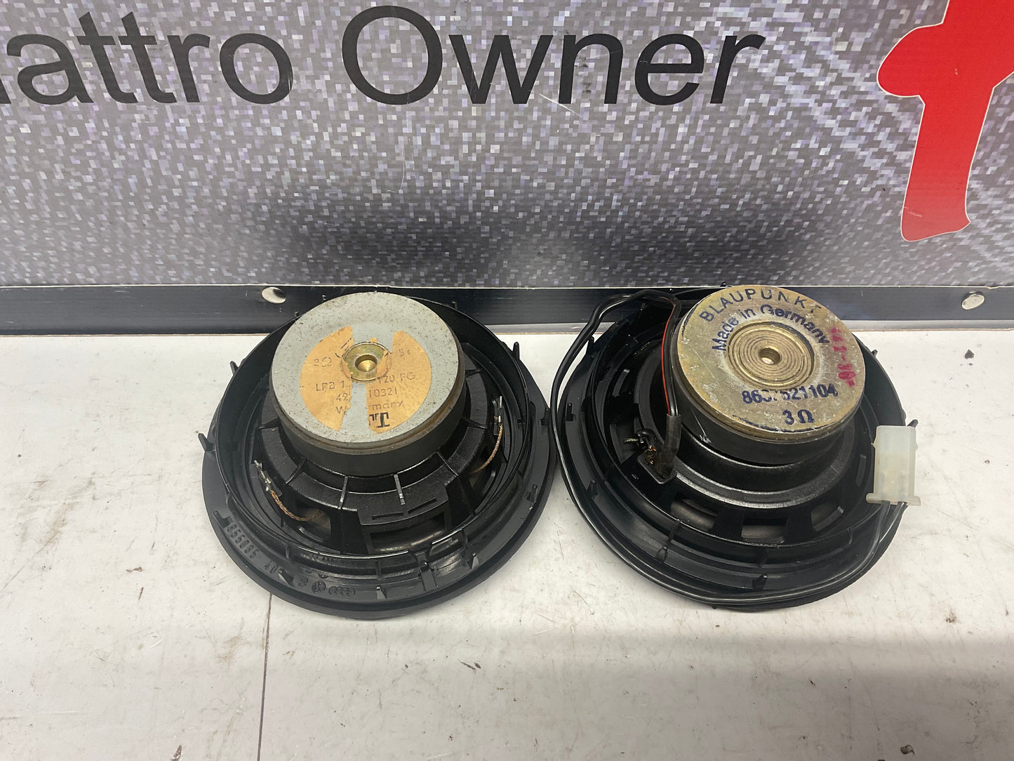 Rear Dash Speaker Set Early Brown 855035401B  B2