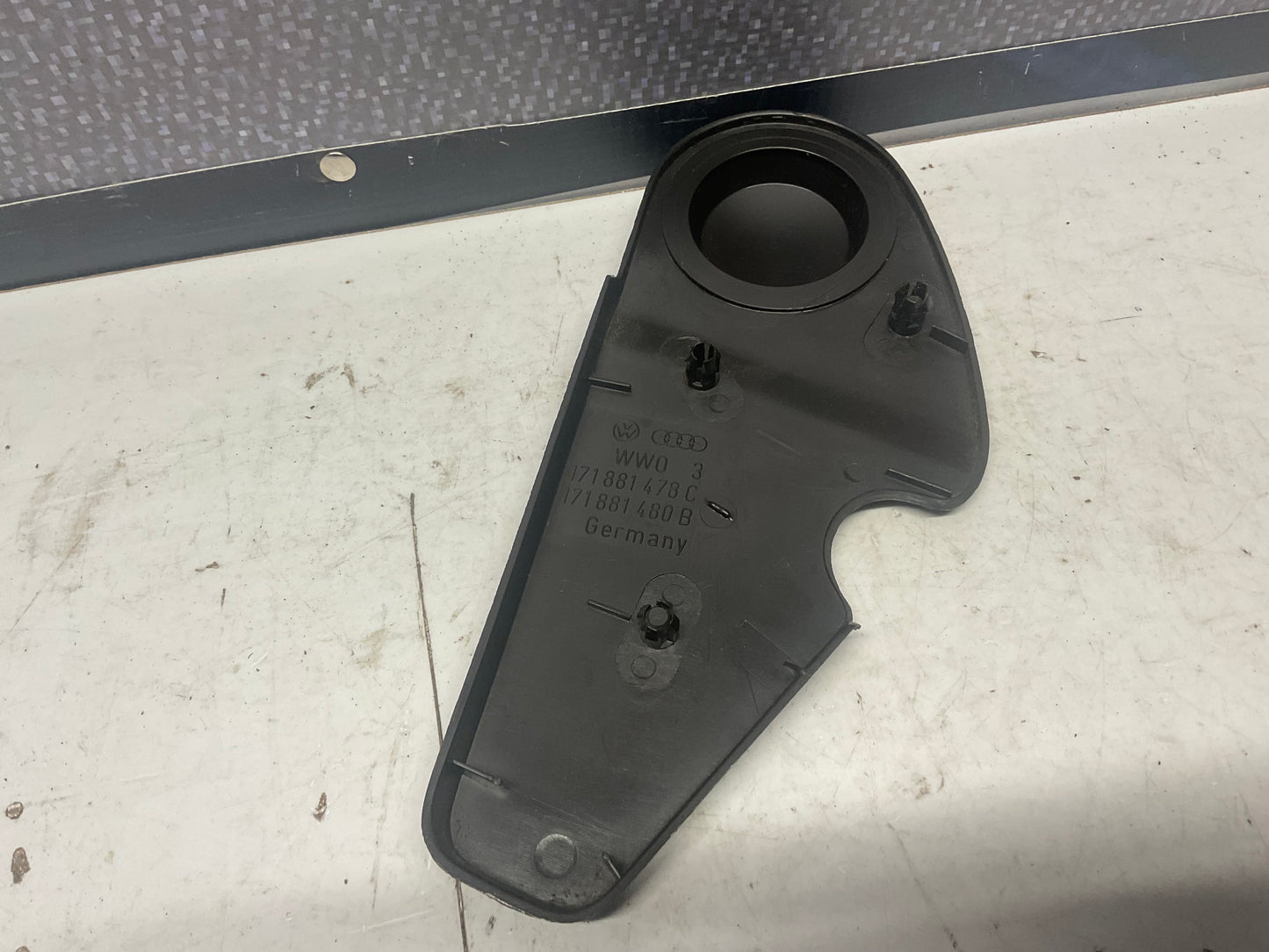 Seat Back Hinge Cover Trim 171881478C  B2  Brown