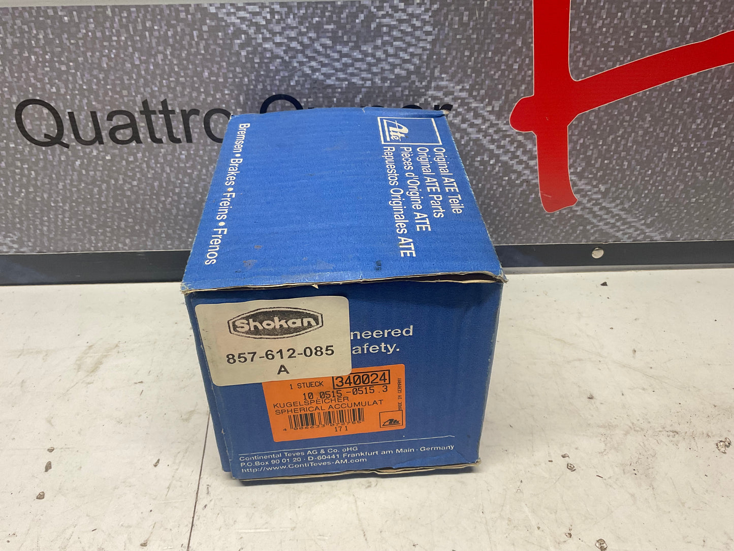 Brake Pressure Accumulator NOS 857612085A B2  URQ