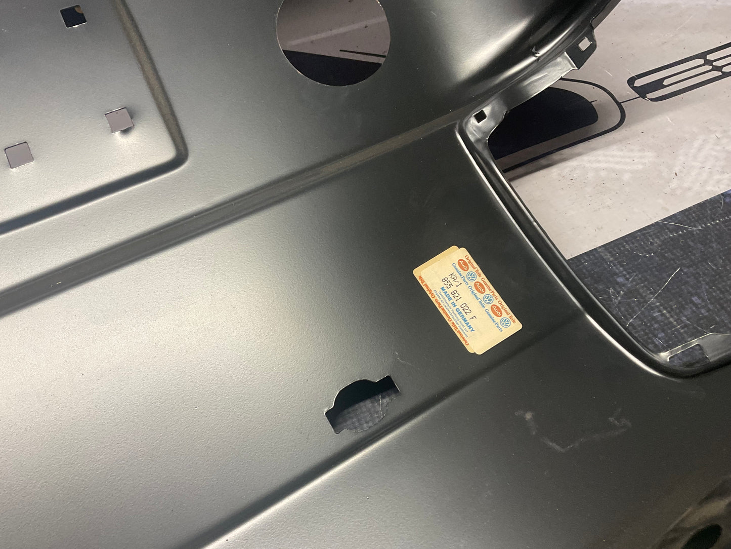 Passenger Fender Right NOS  855821022F  B2