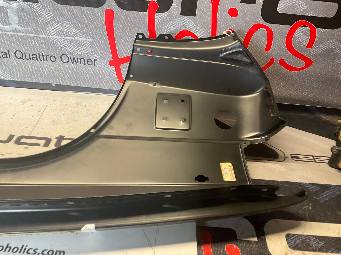 Passenger Fender Right NOS  855821022F  B2