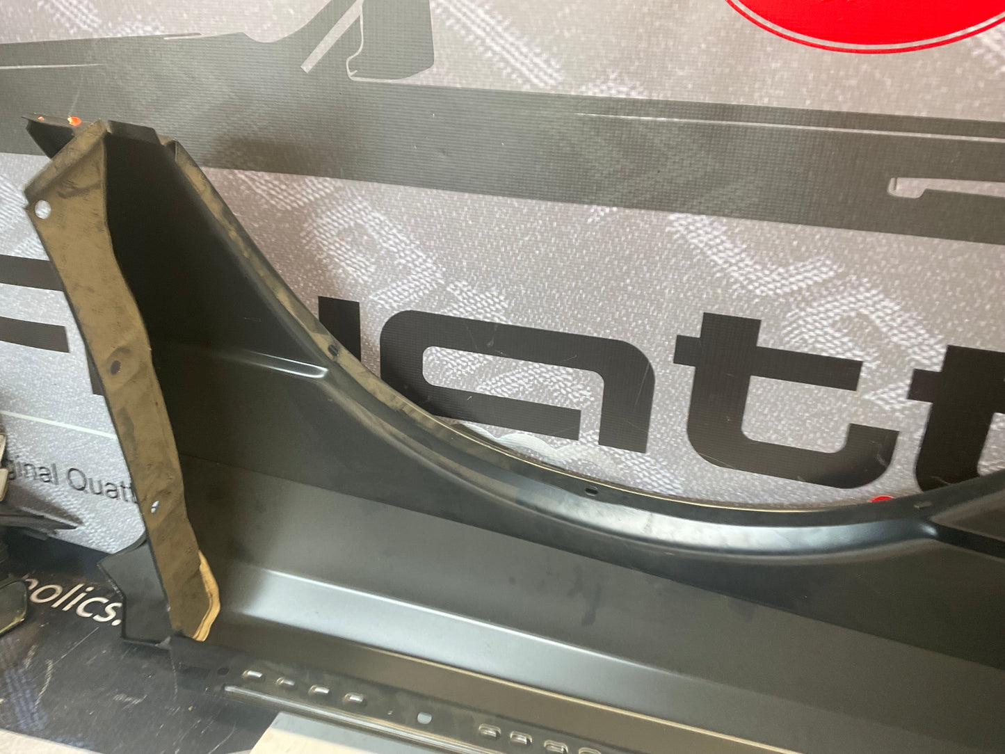 Passenger Fender Right NOS  855821022F  B2