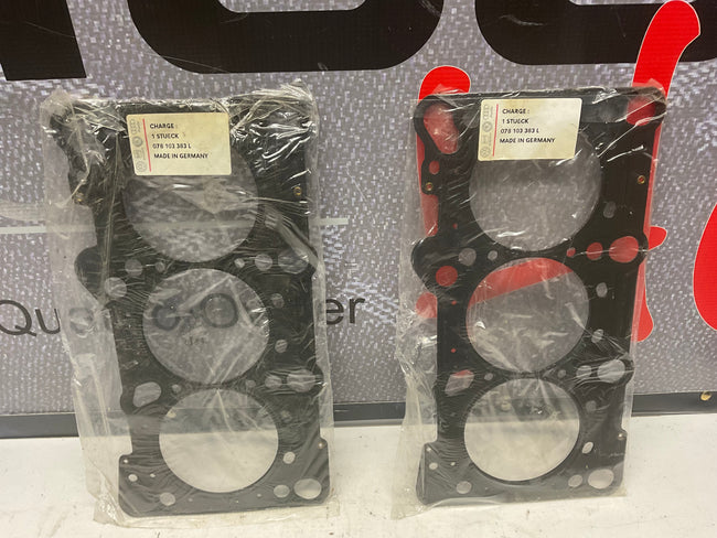 Cylinder Head Gasket Set NOS 078103383L  B5
