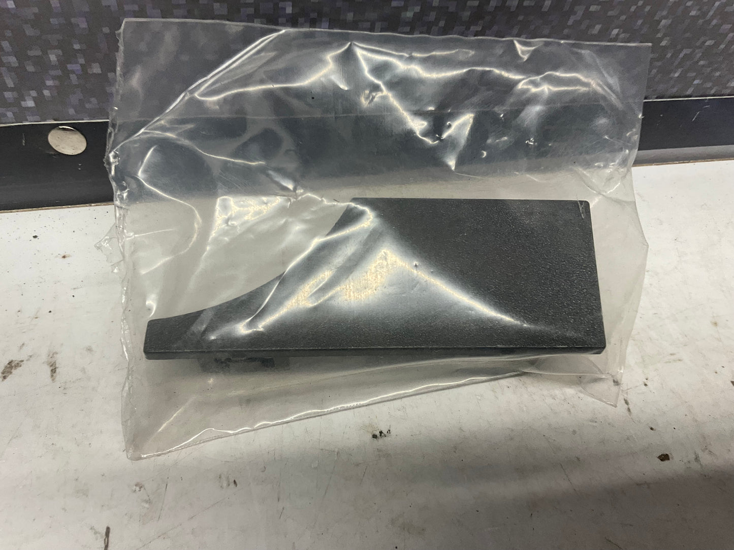 Front Bumper Cover Trim 4G0807749C NOS  C7