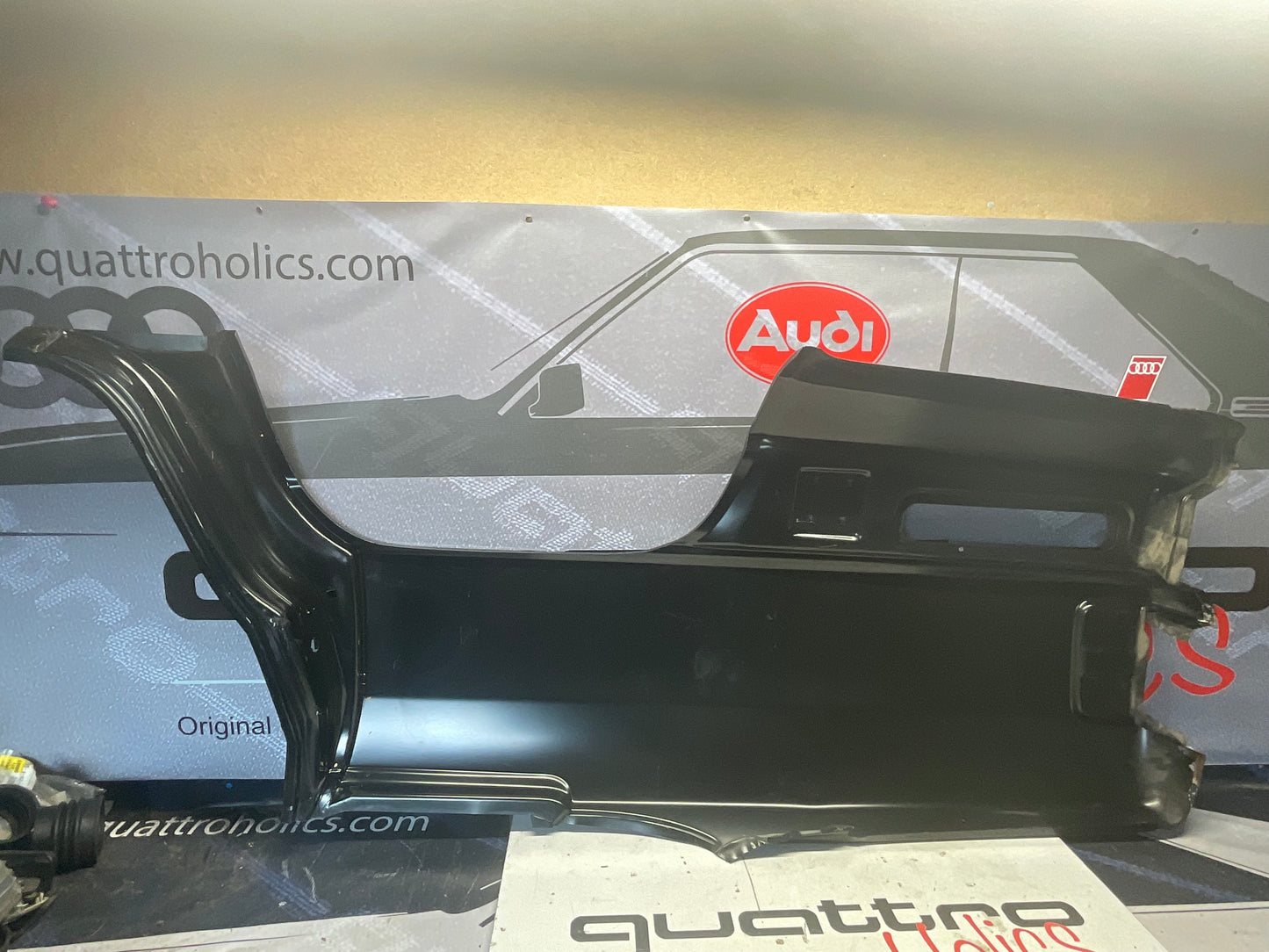 Driver Quarter Panel Left 443809605D  NOS  C3  5000 100 200