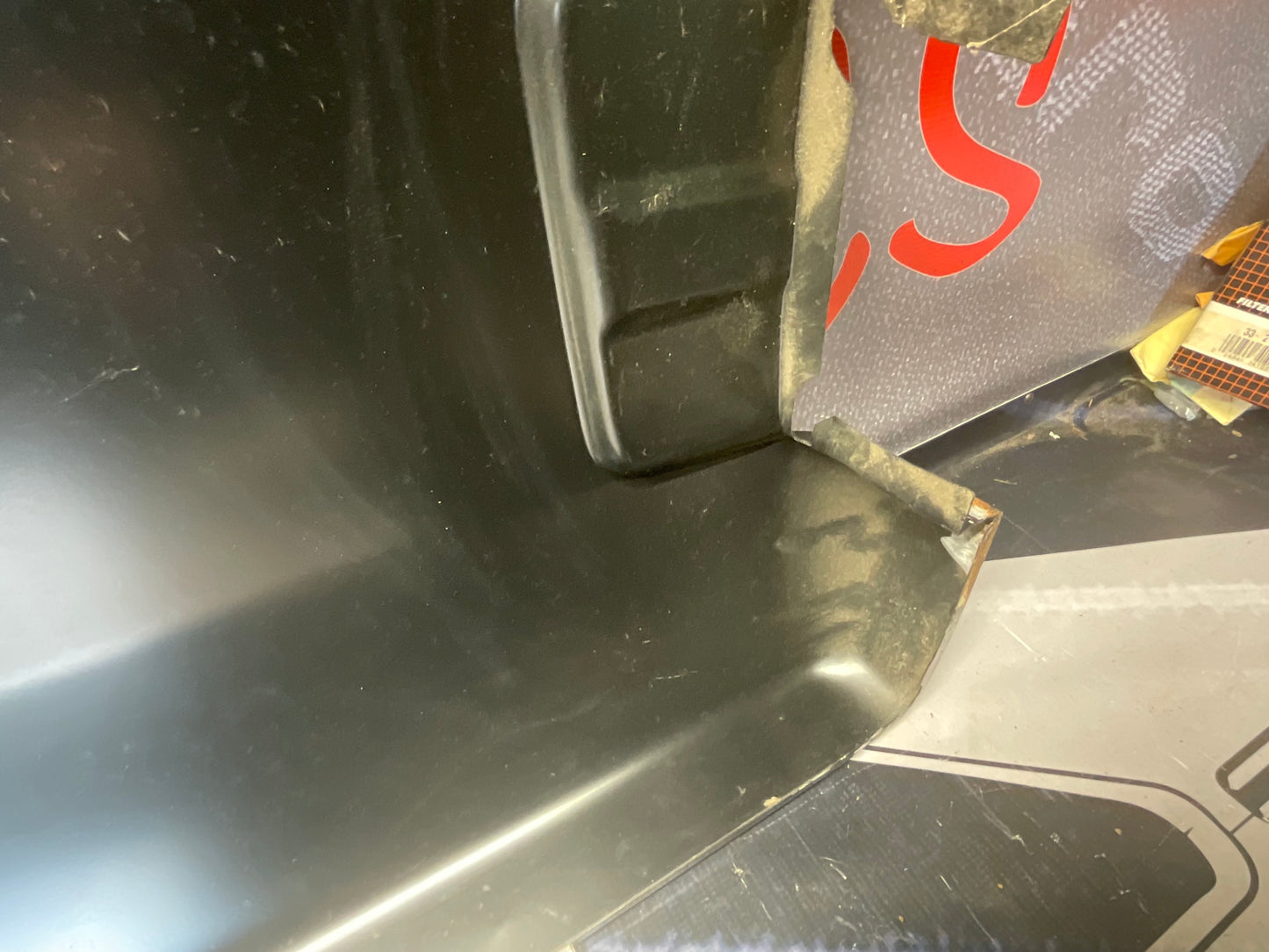 Driver Quarter Panel Left 443809605D  NOS  C3  5000 100 200