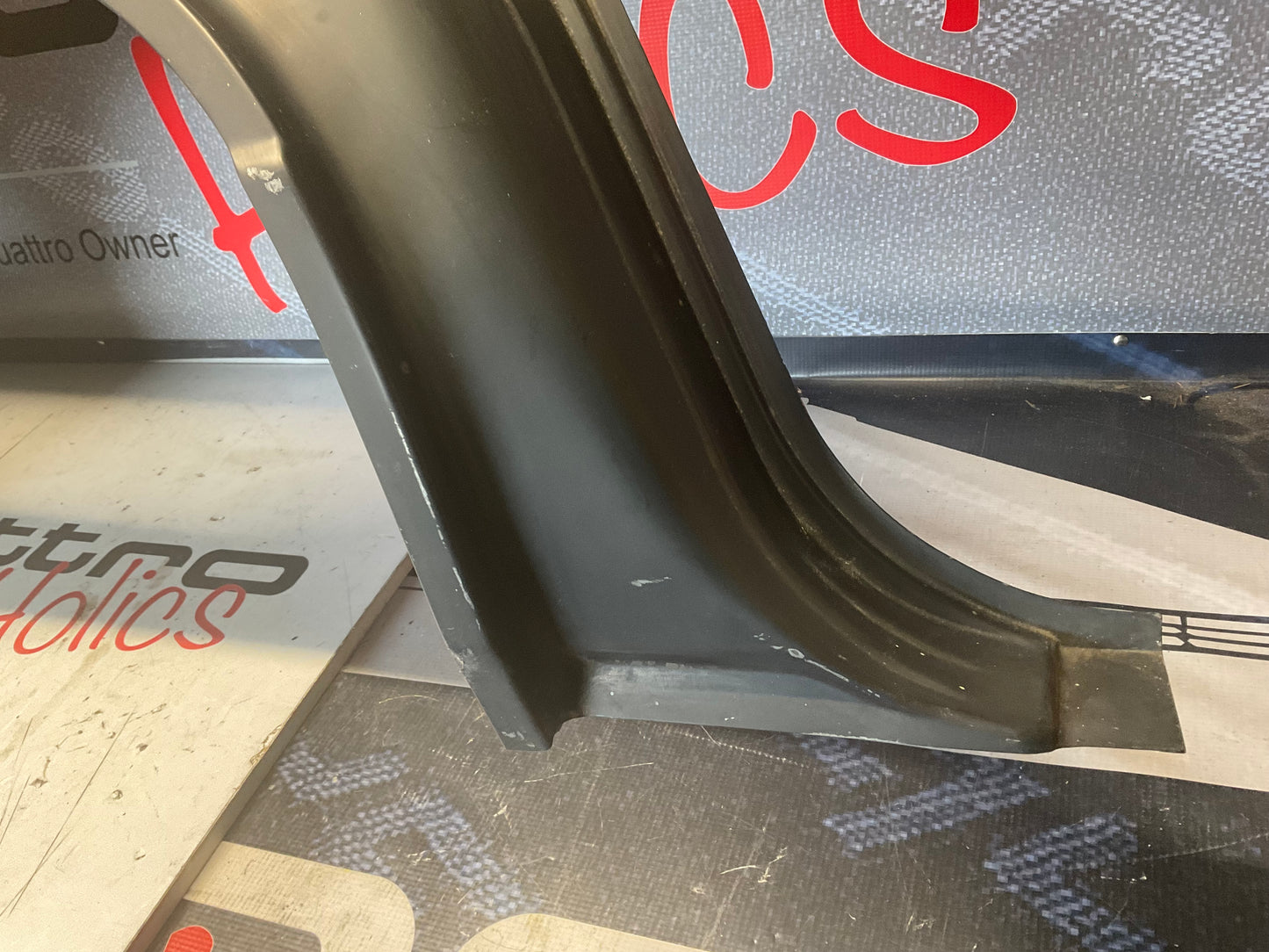 Passenger Quarter Panel Right  443809606D  NOS  C3 5000 100 200