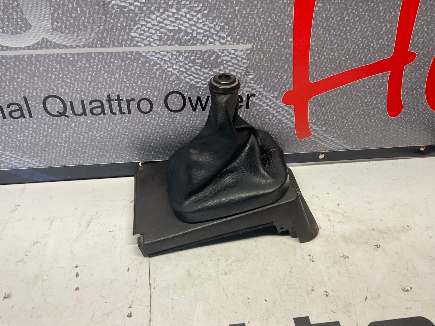 Shifter Boot & Surround Cover 855863269  B2  Brown