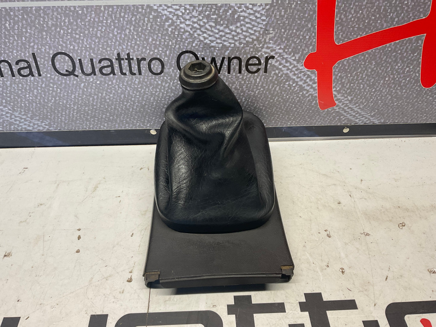 Shifter Boot & Surround Cover 855863269  B2  Brown