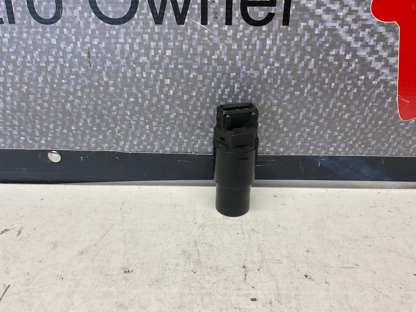 Vehicle Speed Sensor 857957827  B2  B3  C3