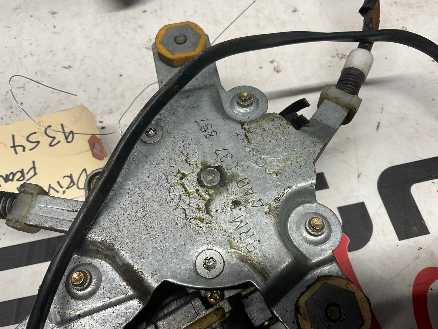 Driver Front Window Regulator Left  4A0837397A C4