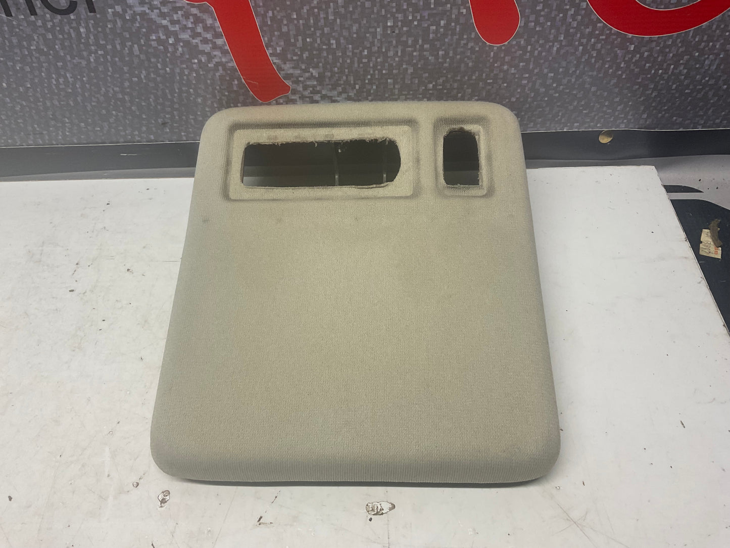 Sunroof Motor & Dome Light Control Cover 443877829C  C3