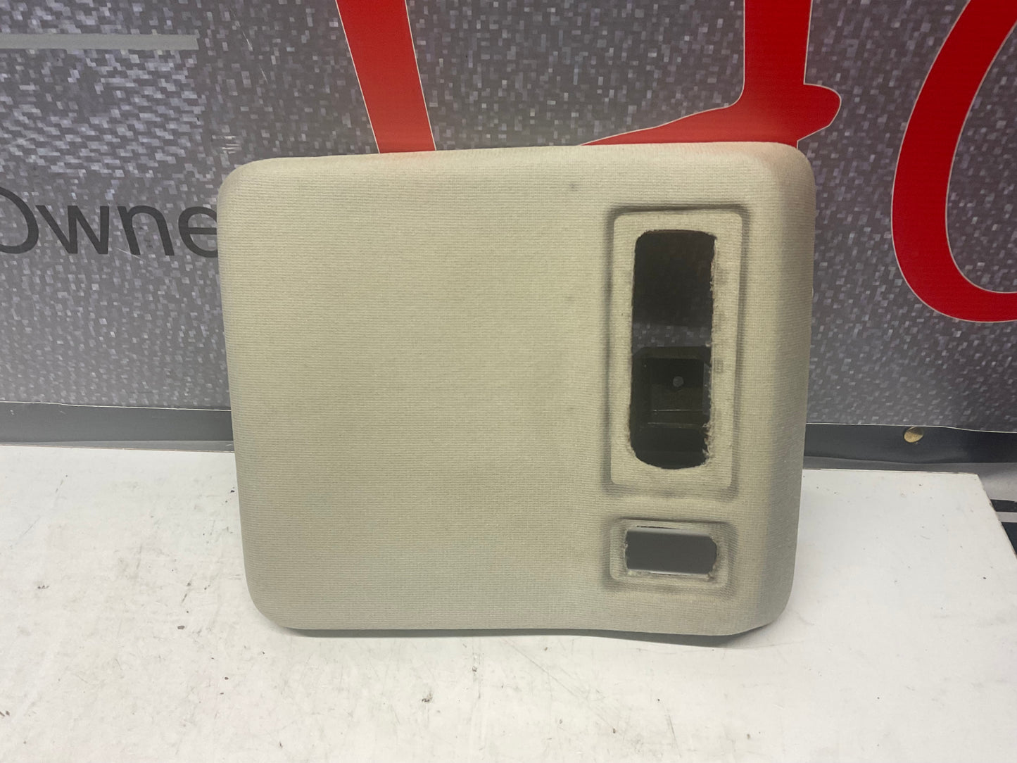 Sunroof Motor & Dome Light Control Cover 443877829C  C3