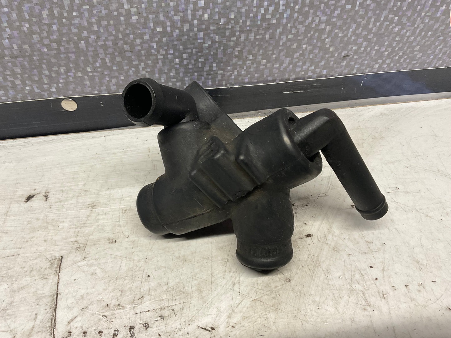 Idle Control Valve Housing Intake Hose 034103247B