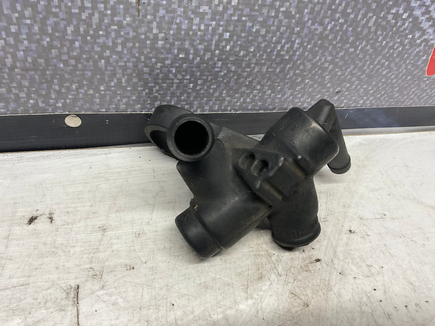 Idle Control Valve Housing Intake Hose 034103247B