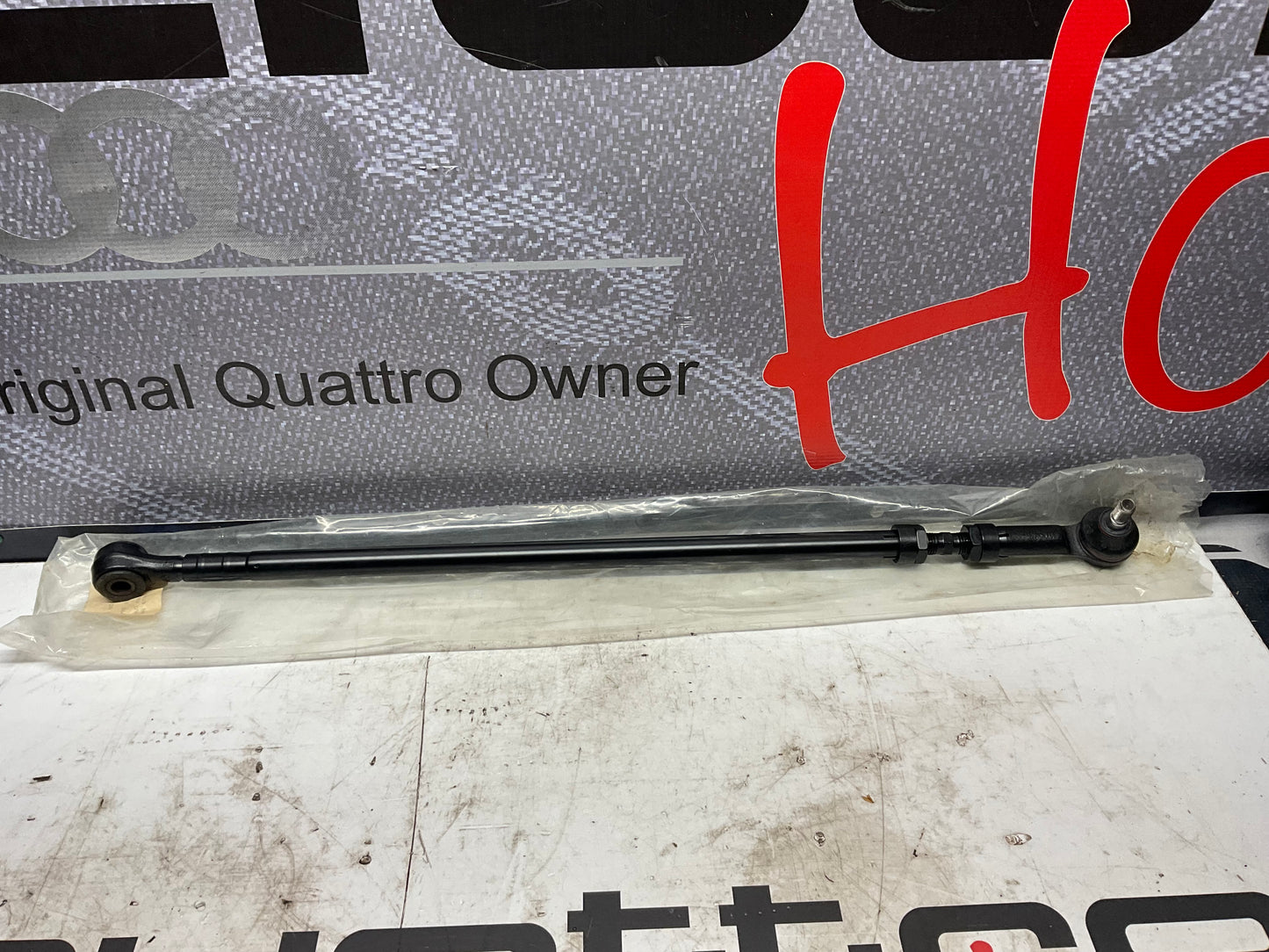 Driver Side Steering Tie Rod Left  NOS  811419801E  B2 B3 B4