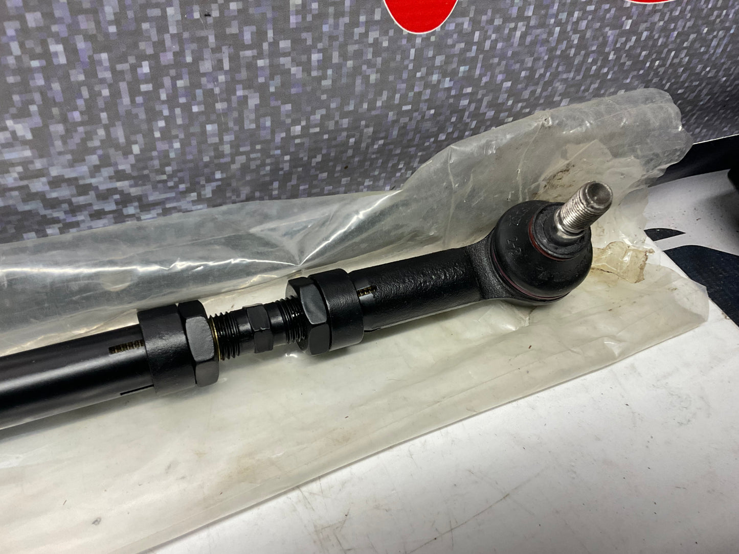 Driver Side Steering Tie Rod Left  NOS  811419801E  B2 B3 B4