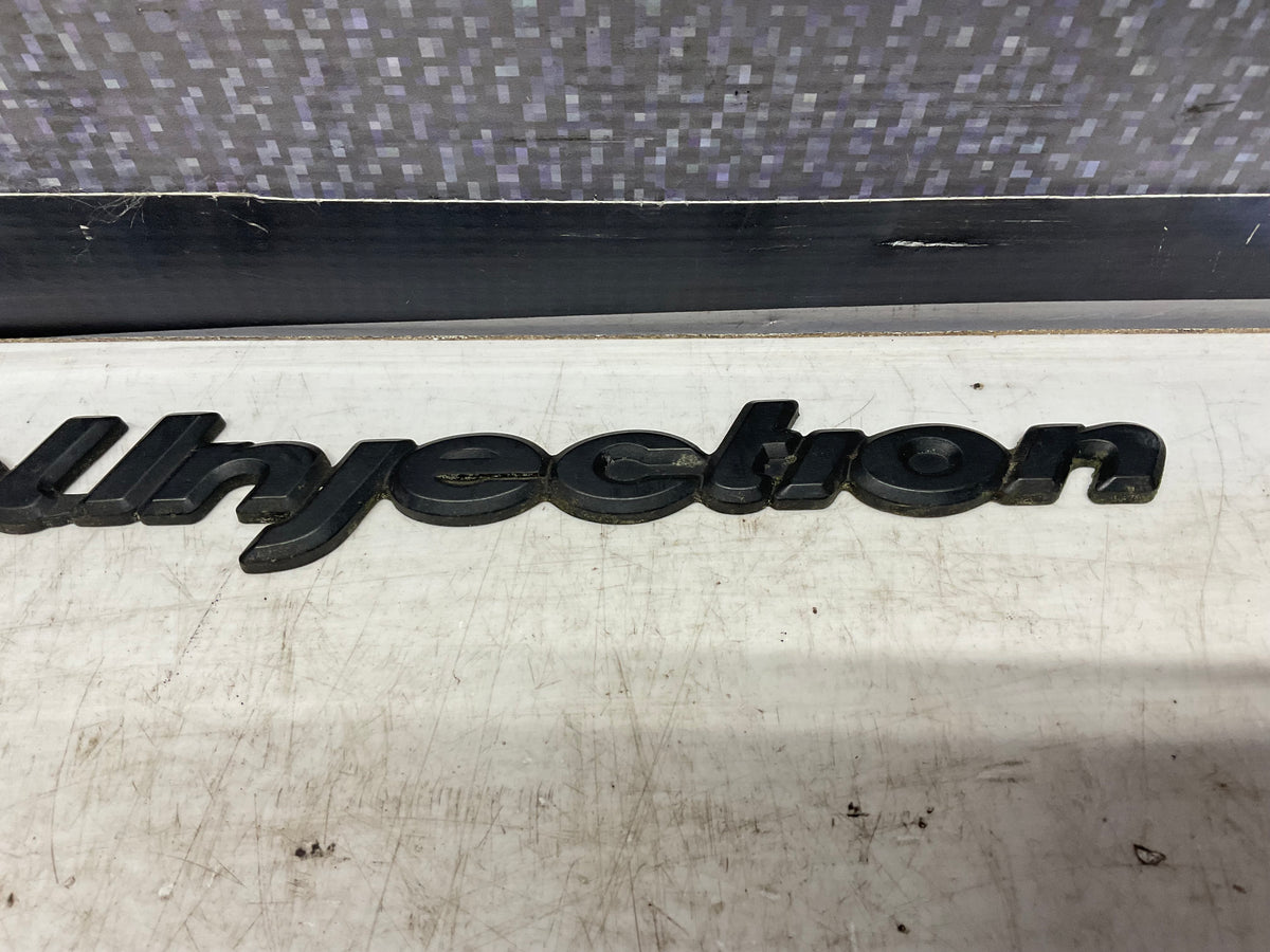 Trunk Lid Fuel Injection Badge B2 Black – Quattroholics