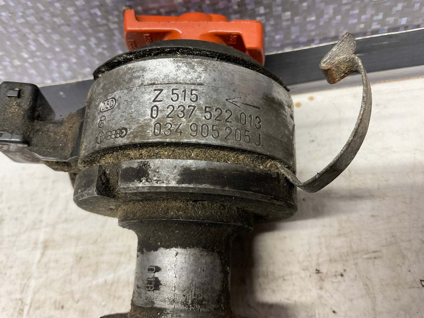 Ignition Distributor 034905205J  7A  B3  20V
