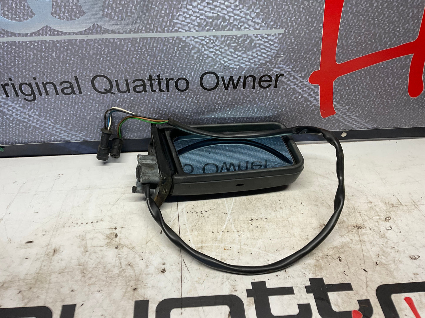Passenger Power Mirror Right 811857502G  B2