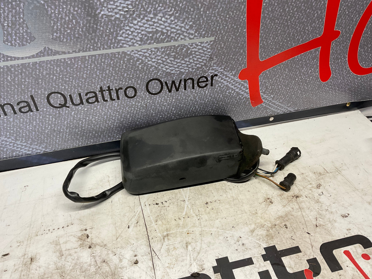 Passenger Power Mirror Right 811857502G  B2