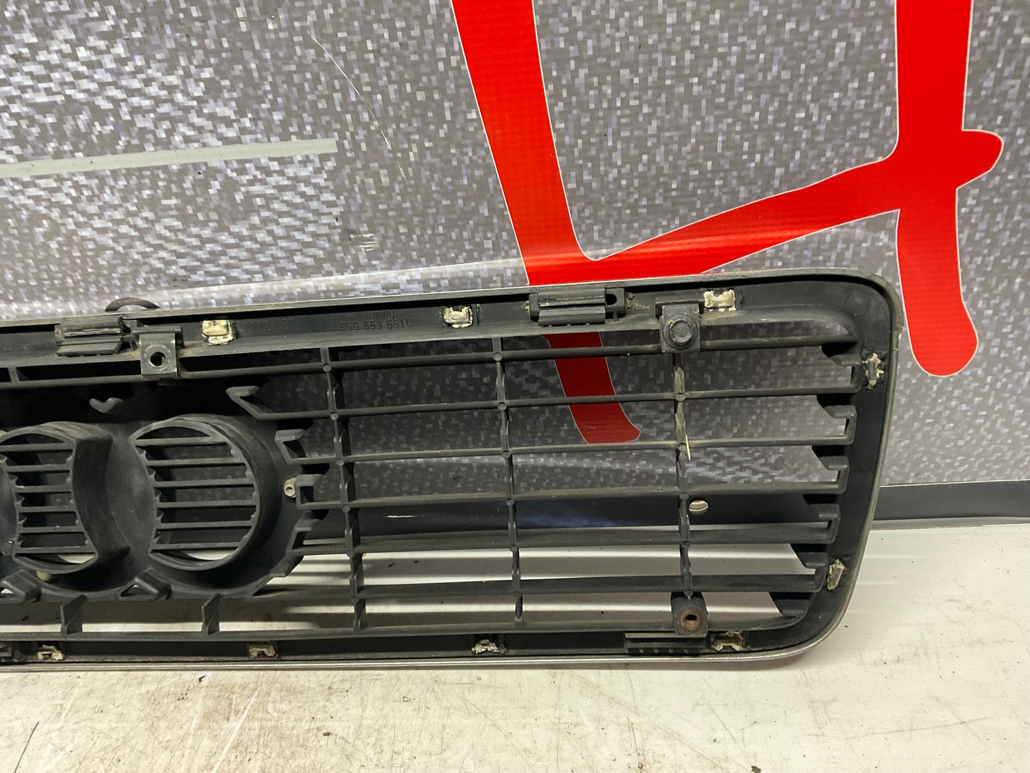 Front Grill 8G0853651C  B4