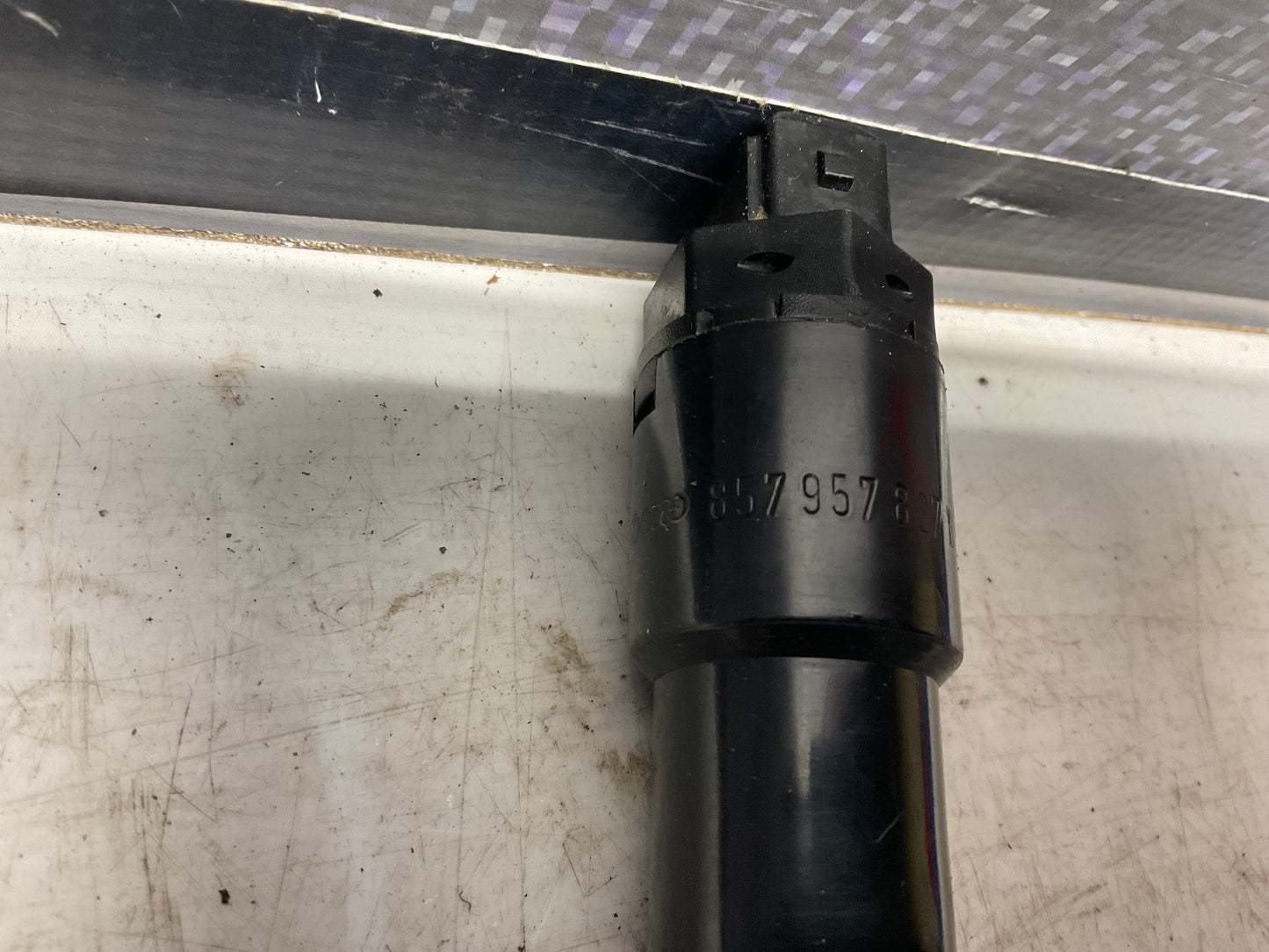 Vehicle Speed Sensor 857957827B  Automatic Transmission B3  C3