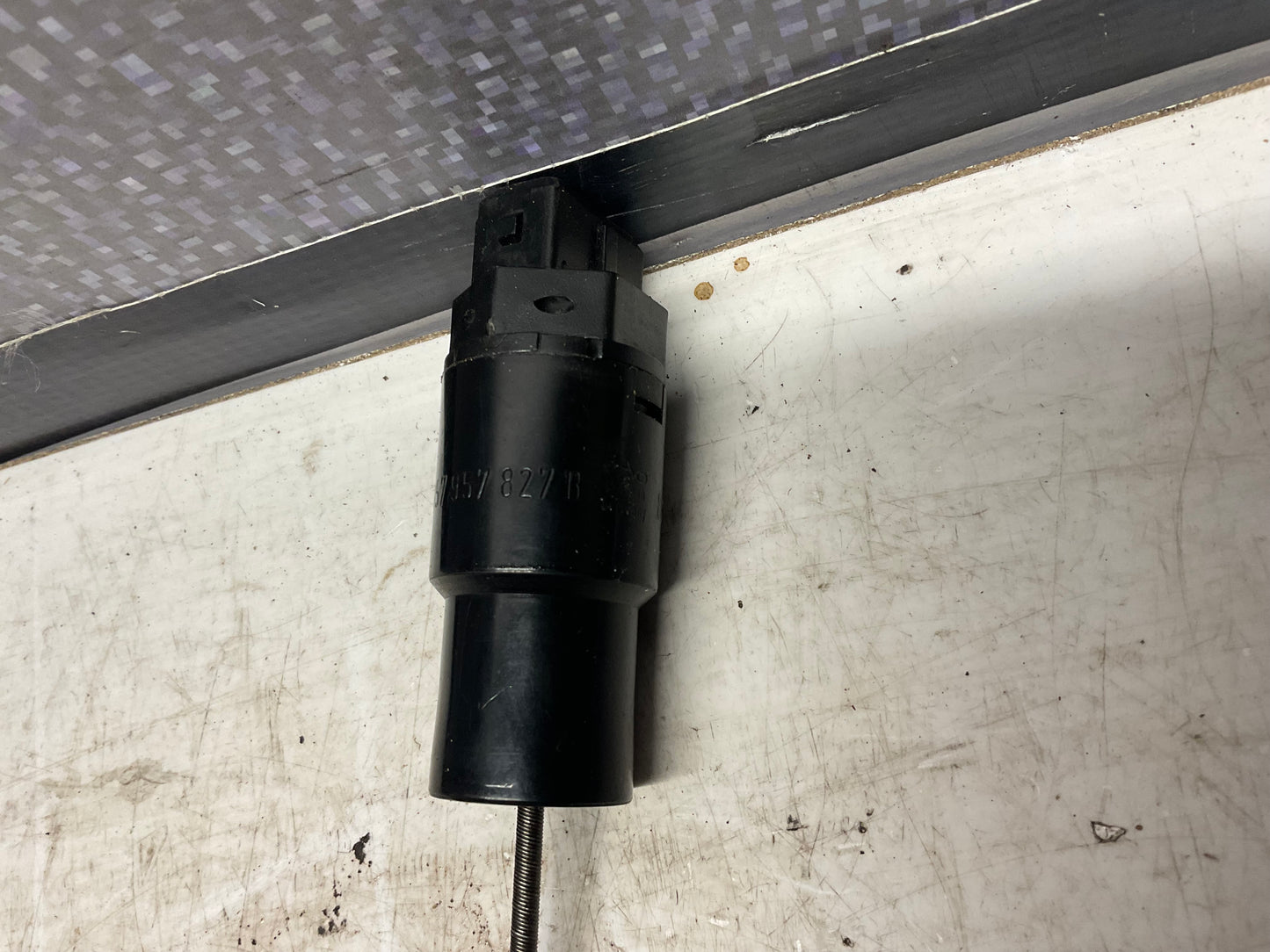 Vehicle Speed Sensor 857957827B  Automatic Transmission B3  C3