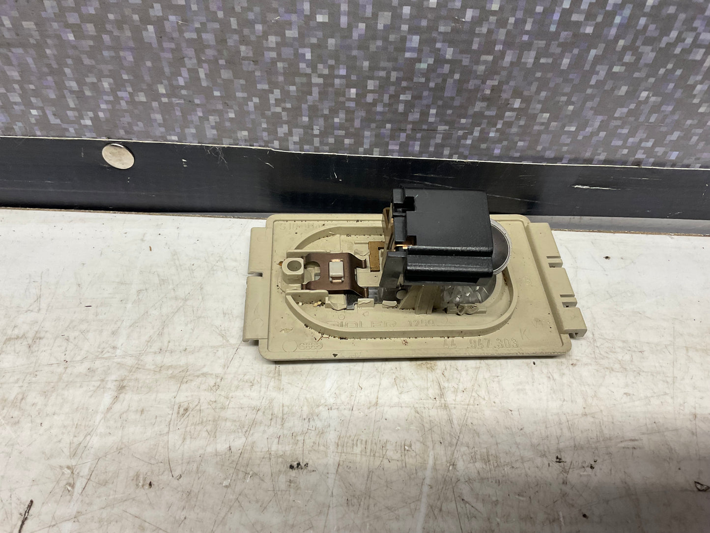 Interior Map Light Rear 443947303K  C3