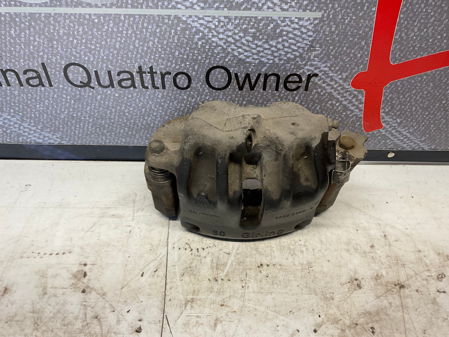 G60 Driver Brake Caliper 2 Piston Left  447615123  C3  D1  Girling