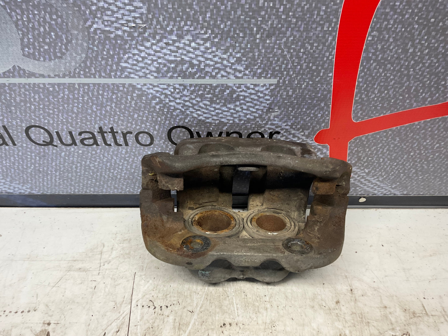 G60 Driver Brake Caliper 2 Piston Left  447615123  C3  D1  Girling