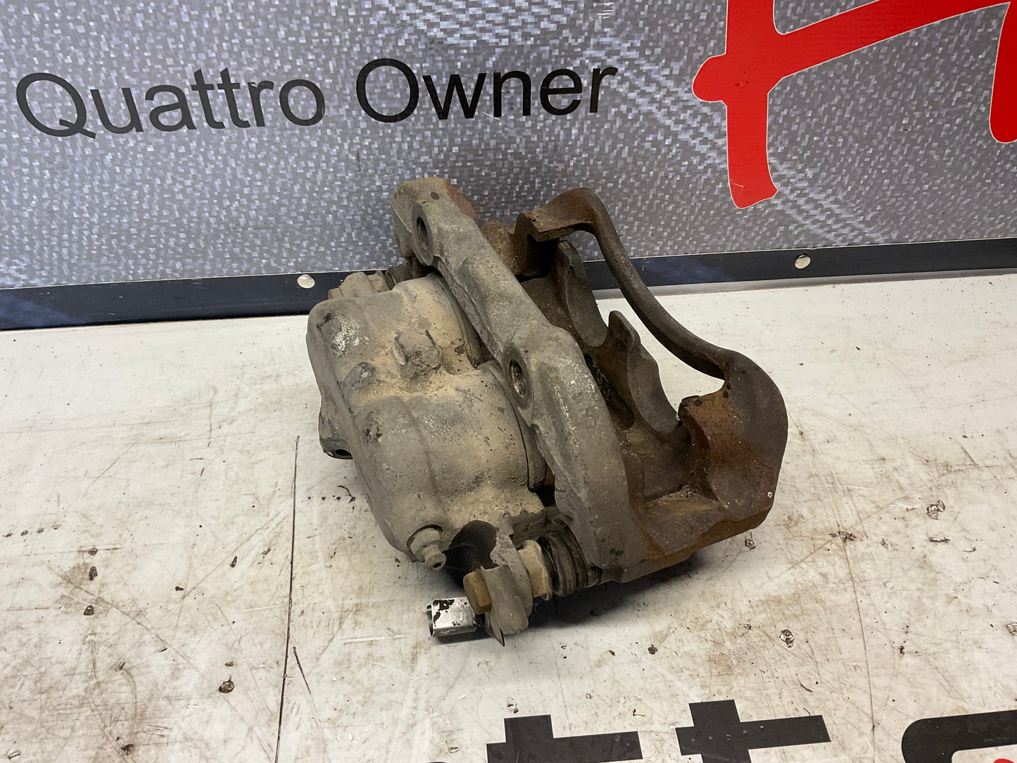 G60 Driver Brake Caliper 2 Piston Left  447615123  C3  D1  Girling