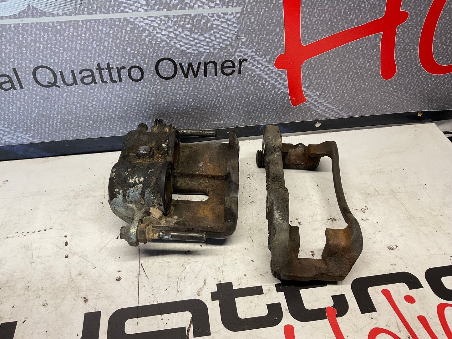 G60 Passenger Brake Caliper 2 Piston Right  447615124  C3  D1  Girling