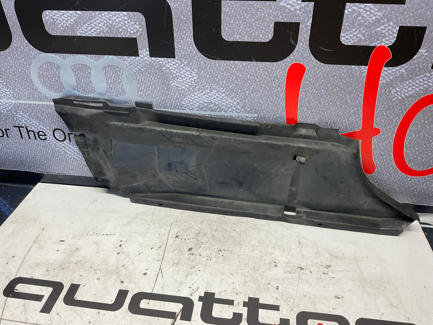 Radiator/Condenser Air Duct Cover 447121293B  C3