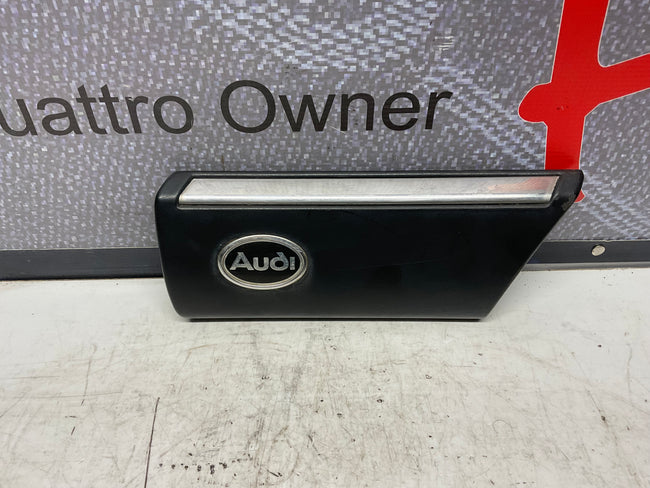 Passenger Fender Molding Right 447853972  C3