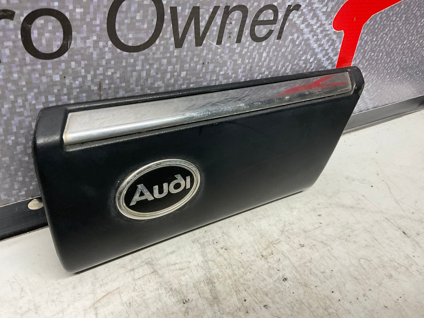 Passenger Fender Molding Right 447853972  C3