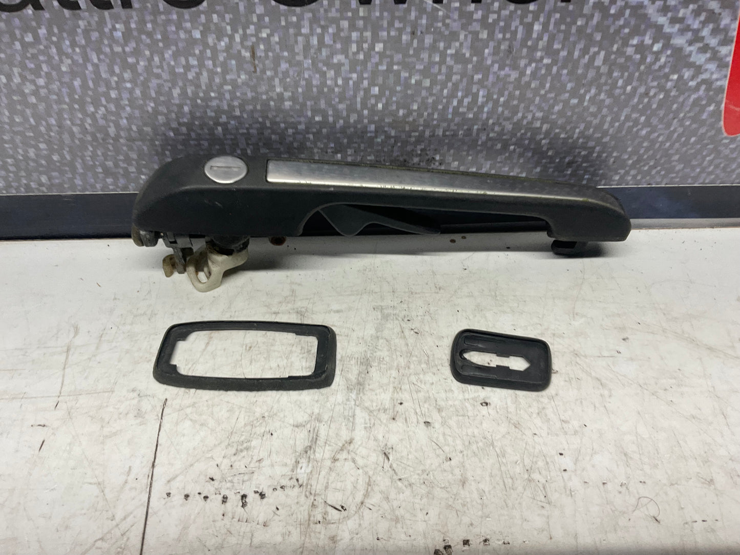 Passenger Door Handle + Gaskets Front Right 443839206C C3