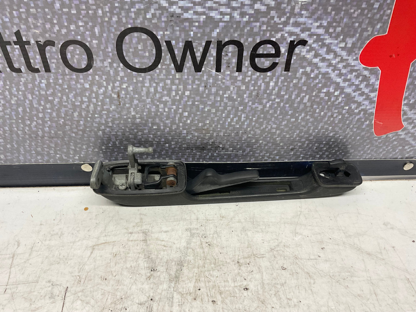 Passenger Rear Door Handle + Gaskets Right 443839206B  C3