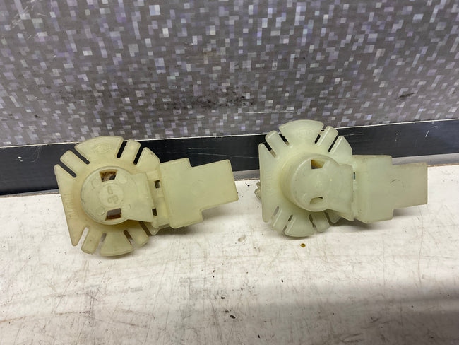 Rear Trunk Turn Signal Bulb Holder Pair  Hella  R19/10