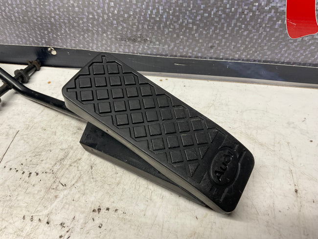 Accelerator Pedal Complete 443721507A  C3  D1