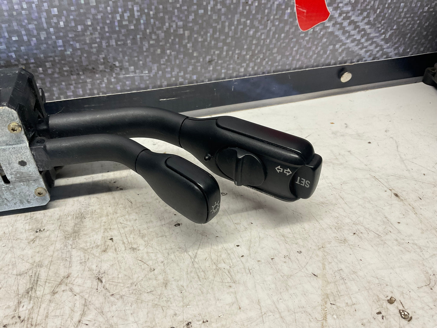 Wiper/Headlight/Turn Signal/Hazard Control  443953503E/443953513K