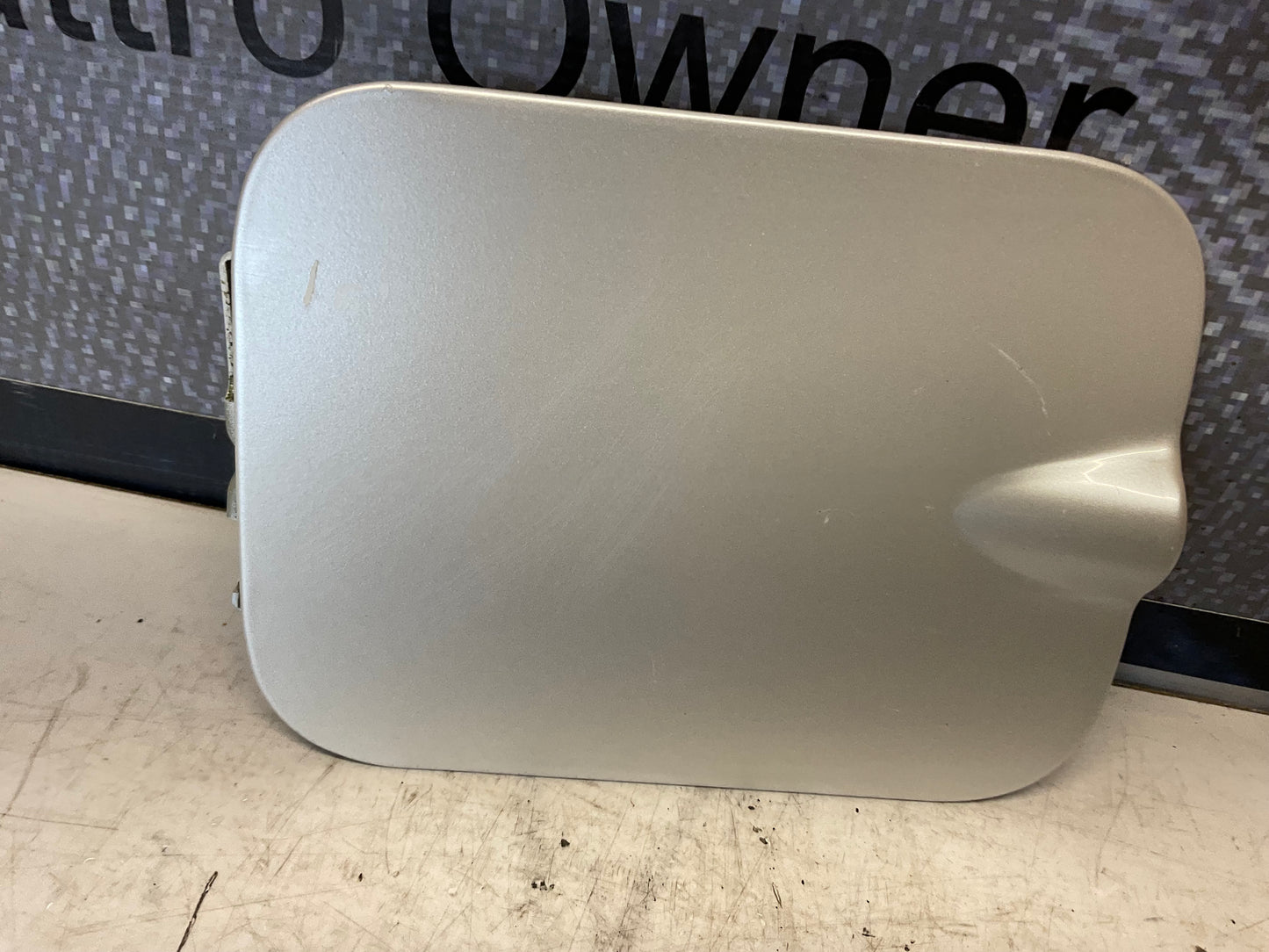 Fuel Tank Cover Lid 443809905A  C3  Pearl White