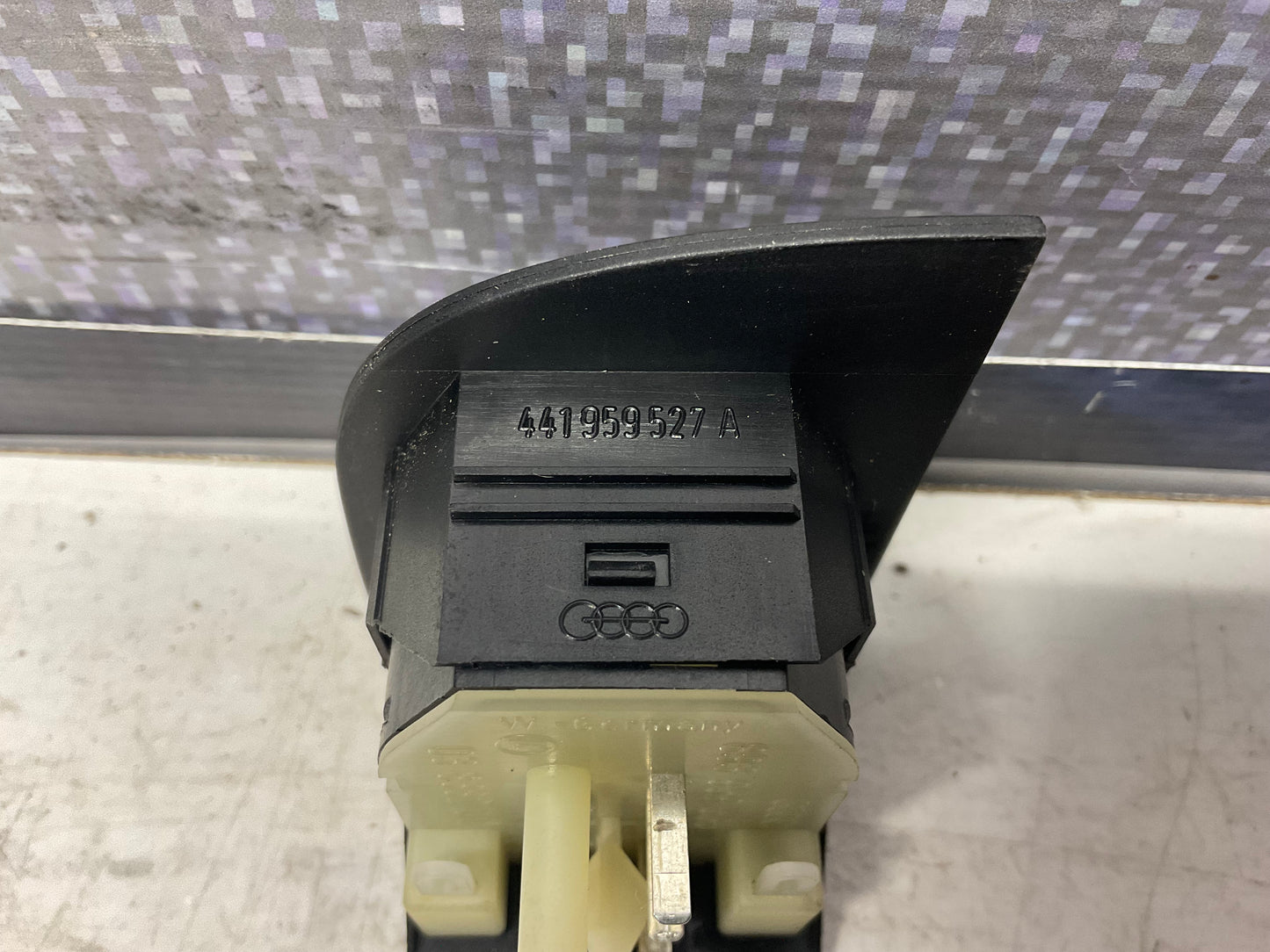 Power Mirror Switch Control 441959527A  C3